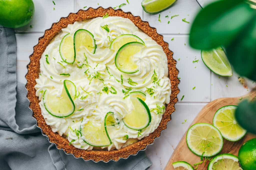 Creamy Key Lime Pie with Buttery Graham Cracker Crust